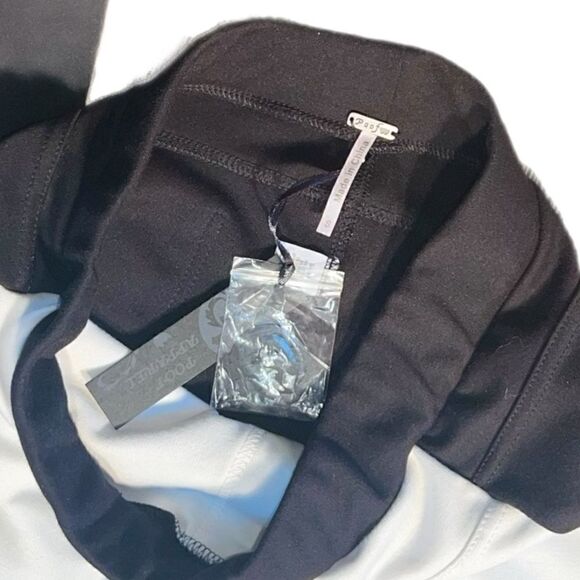 Black/Ivory Two Tone Legging NWT - Picture 5 of 9